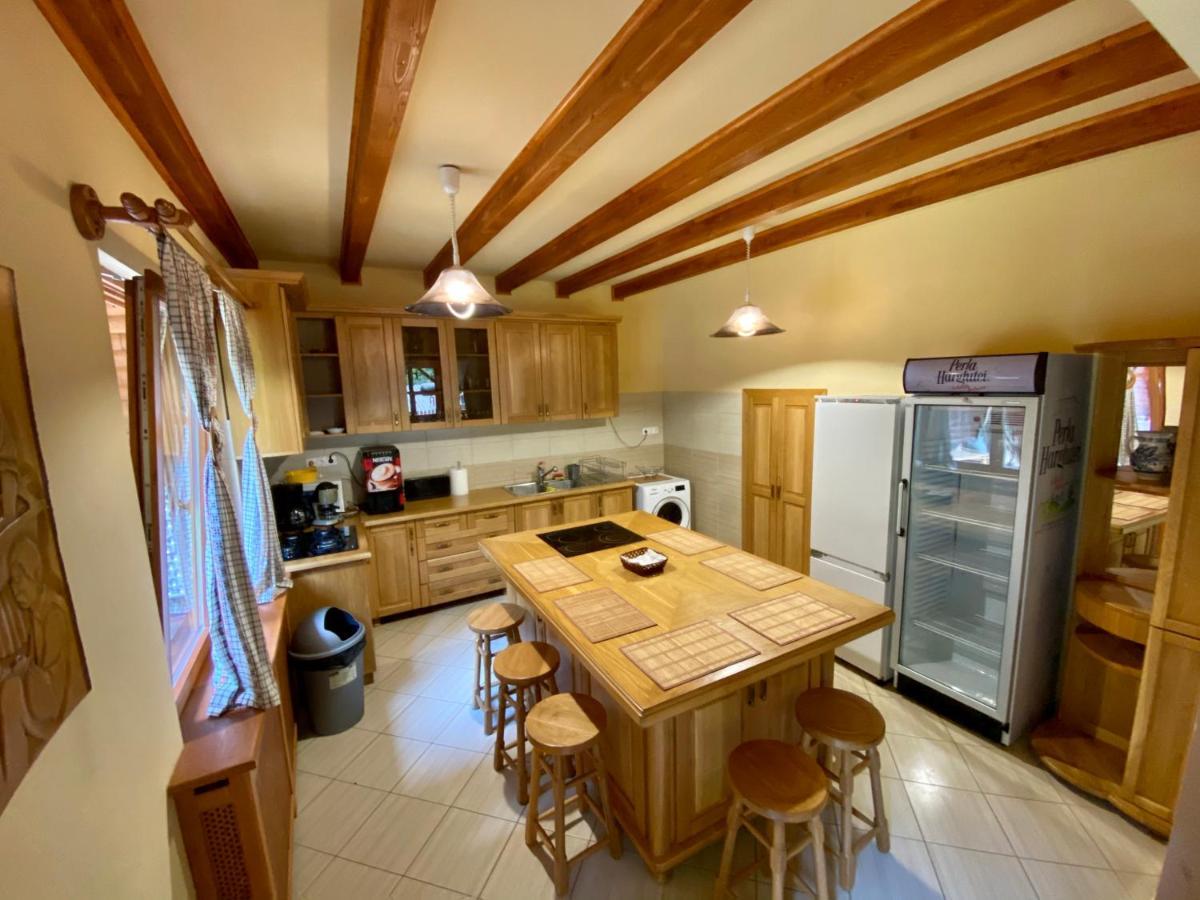 Platan Vendeghaz Villa อิซวาเร ภายนอก รูปภาพ